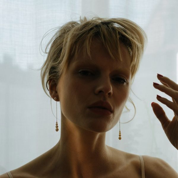 SHORT DROP PEARL EARRINGS