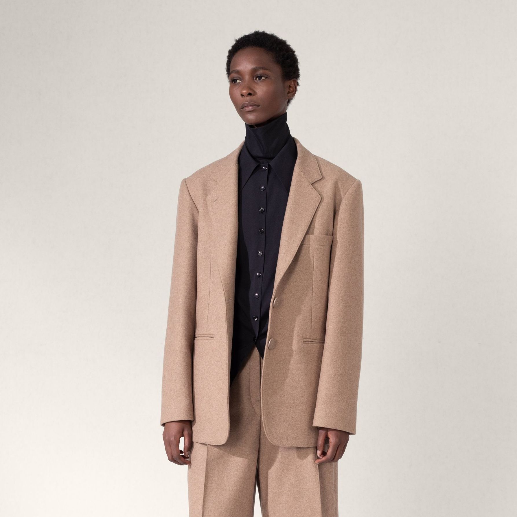 LONG SINGLE BREASTED JACKET