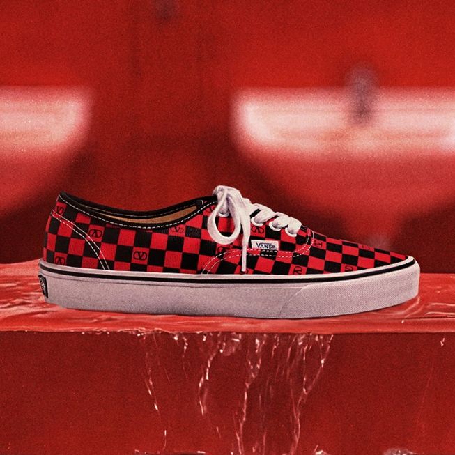 BASSES VALENTINO