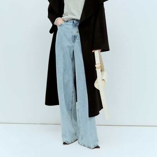 Wide-Leg Jeans